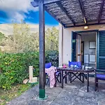 Altaluna With Pool Apartment
